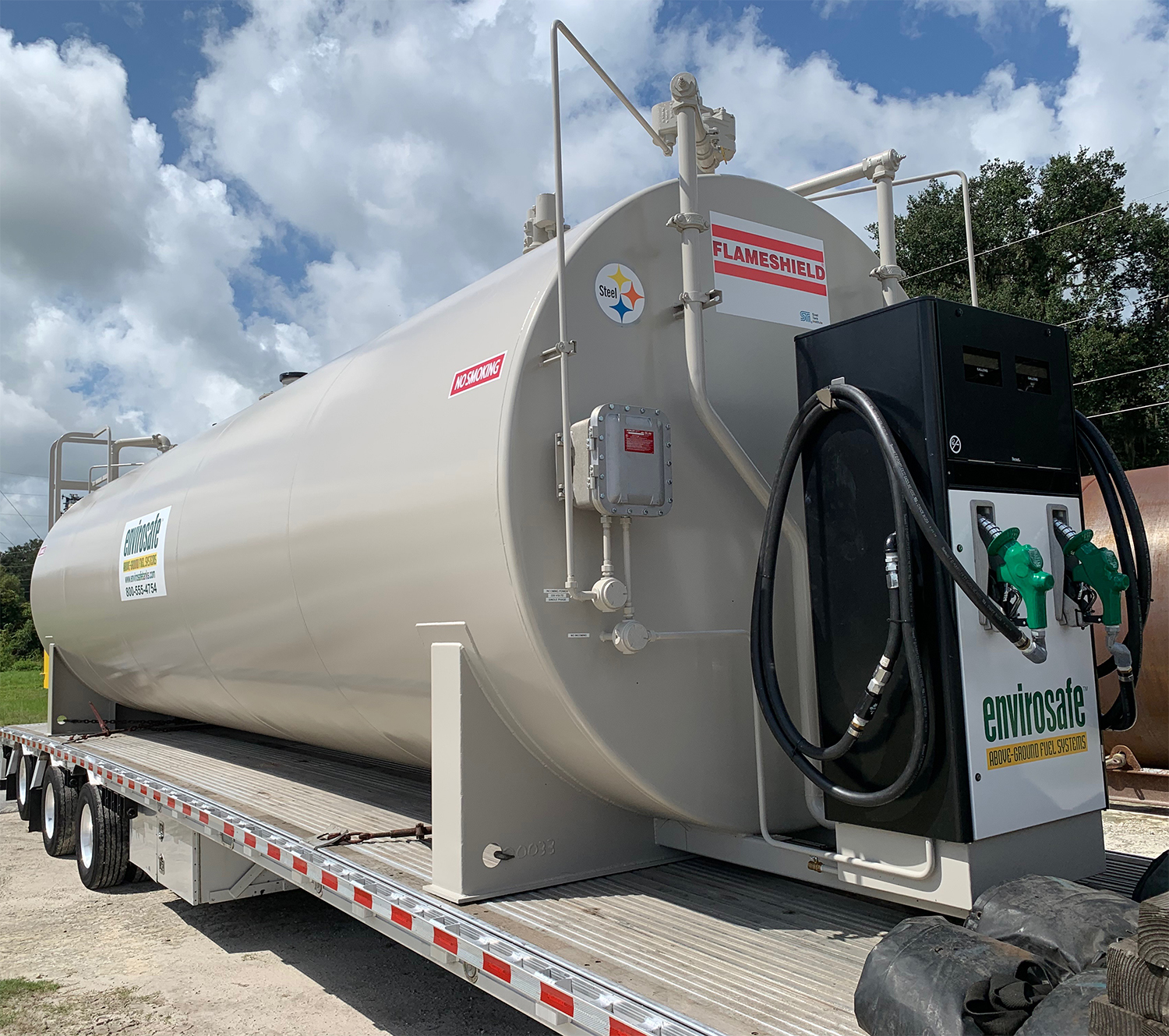 https://staging.abovegroundfuelstoragetanks.com/wp-content/uploads/2020/09/dispenser-fuel-tank.jpg